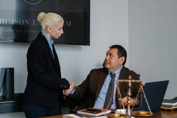 Les aspects juridiques de l'externalisation pour les PME